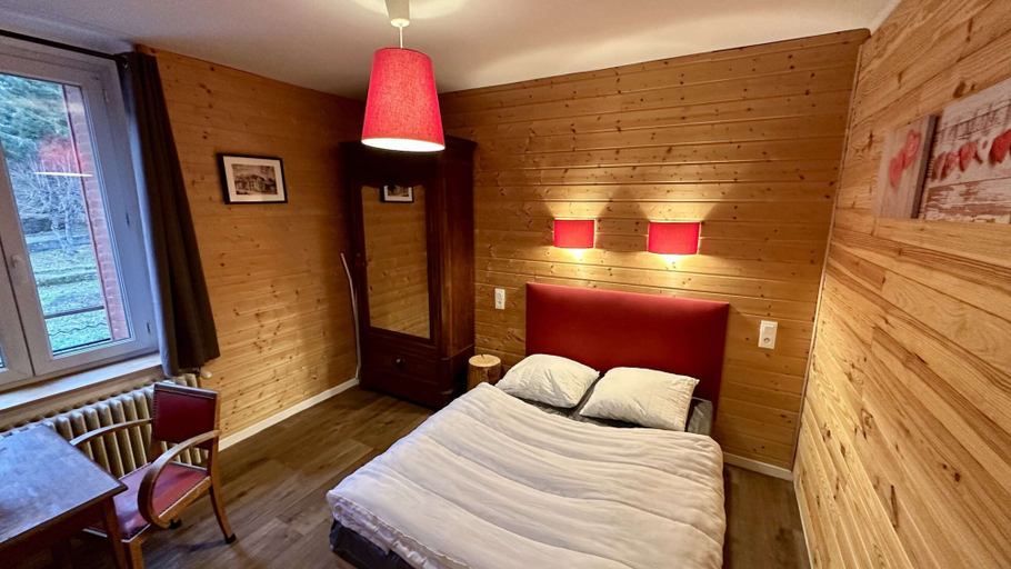 Room 4, Mont-dore Escape by the Valley Ridge, Puy-de-Dôme