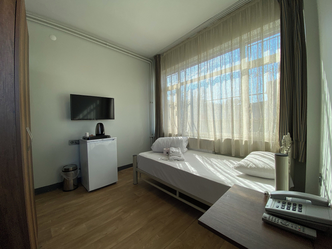 Bedroom 5, Ferah Otel, Fatih