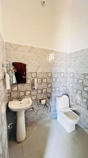 Bathroom 4, The Kanatal Homestay by saur properties, Tehri Garhwal