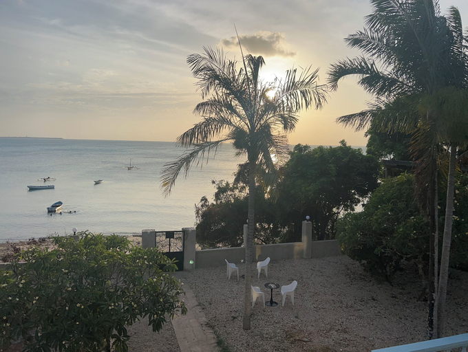 Property grounds 5, Mango Beach Hotel, Magharibi