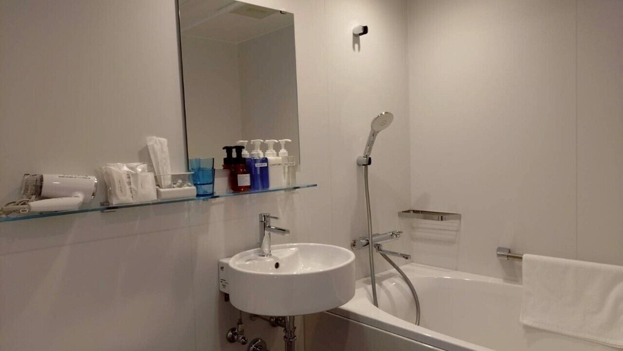 Bathroom 4, Hotel Shion no umi, Miyakojima
