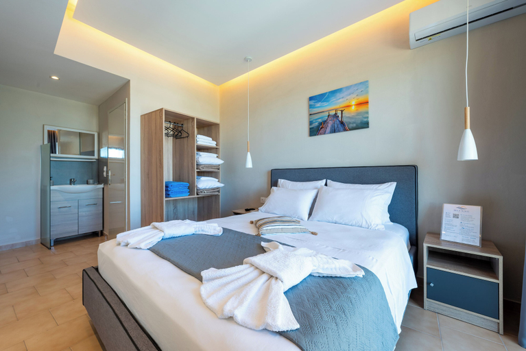 Bedroom 2, Blue Wave Suites - Ixia, South Aegean