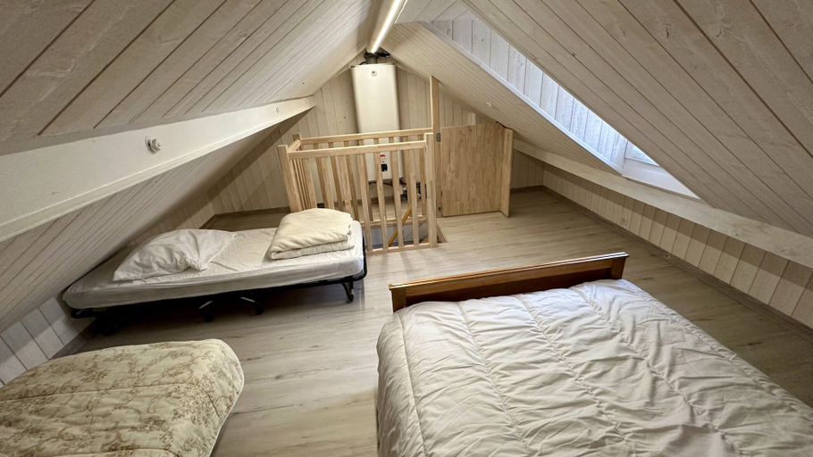 Room 2, Breezy Nook Near the ski Resort, Puy-de-Dôme