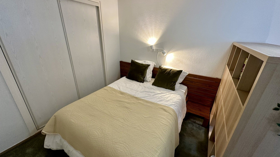Room 5, Le Capucin 79 - Le Mont Dore, Puy-de-Dôme