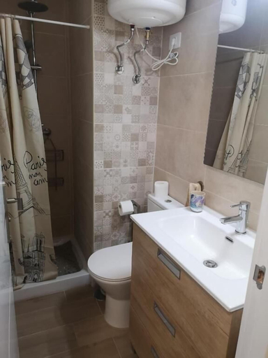 Bathroom 4, Hostal Mari, Santa Cruz de Tenerife