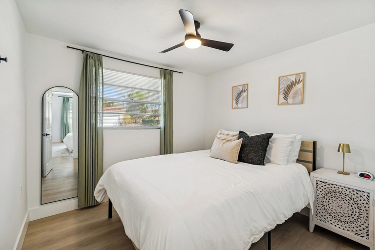 Room 4, Elite Stay Partners- Largo, Pinellas
