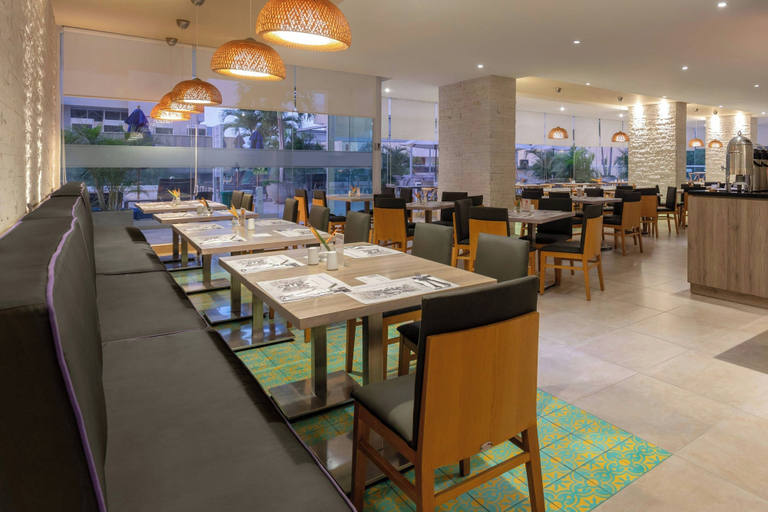Food & Drinks 5, Courtyard By Marriott Santa Marta Resort, Santa Marta (Dist. Esp.)