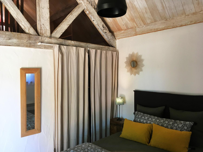 Bedroom 3, Eco-hameau Du Sentier Des Sources, Dordogne