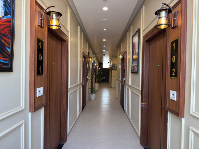 Interior 5, Vaidik Palace - 800 mtr from Prem Mandir, Mathura