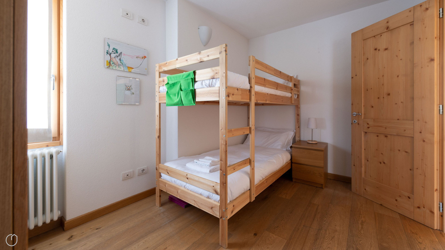 Bedroom 3, Milano 35, Sondrio