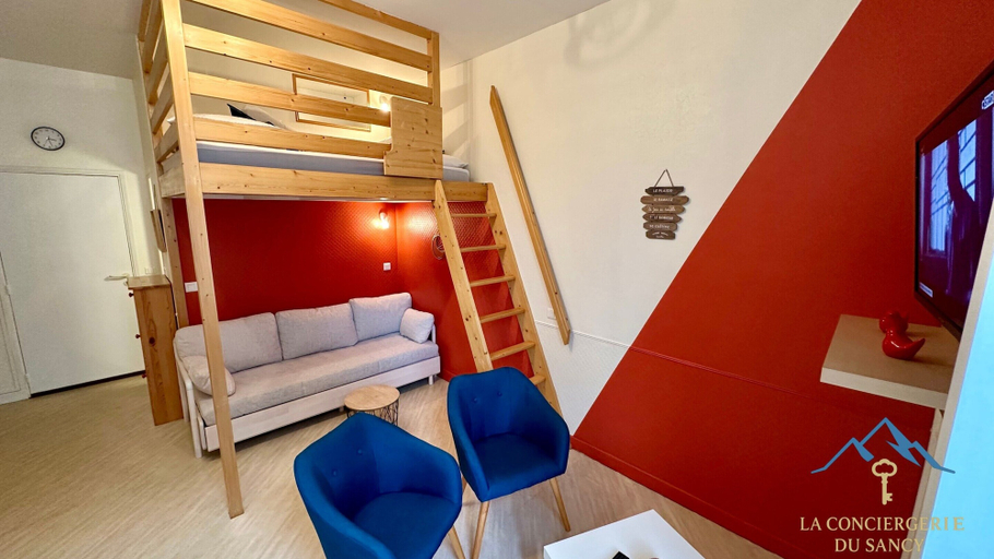 Living room 4, Mezzanine Spa Stay for 4, Puy-de-Dôme