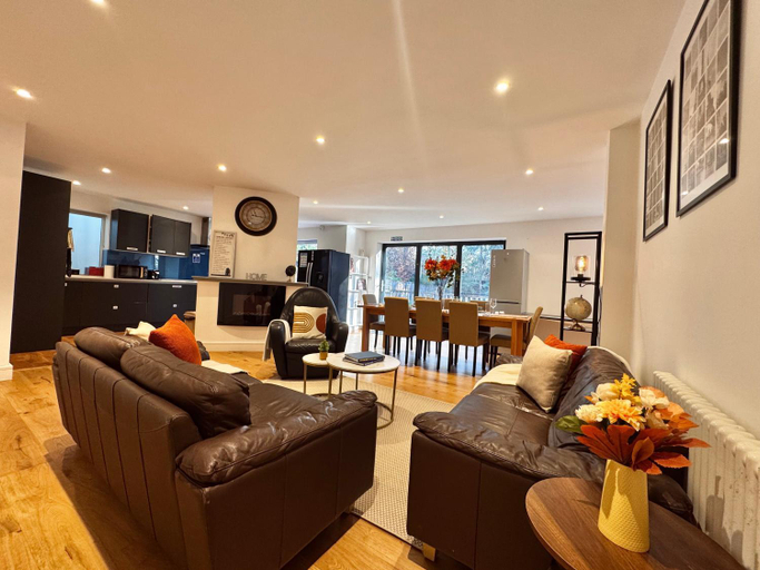 Others 5, En-suites with Free Parking 30min to Central London, London