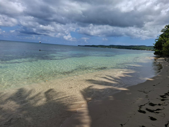 Others 4, Appartement MANBANA 320 - acces direct a la plage, Grand-Bourg
