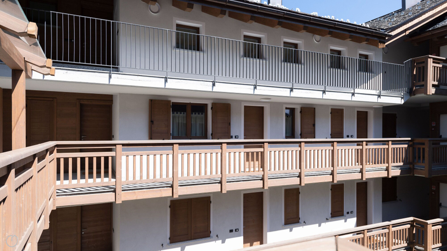 Exterior & Views 2, Ciuk 11, Sondrio