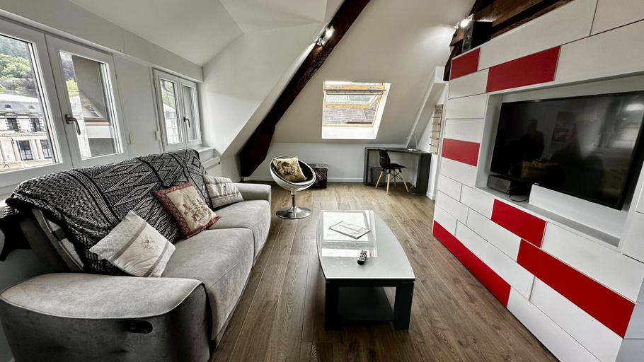 Living room 2, Les Etrangers 402 - La Bourboule, Puy-de-Dôme