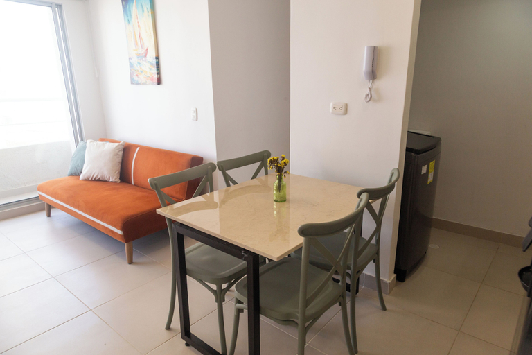 Dining, 3BR Near Marbella Beach w-Ocean View, Cartagena de Indias