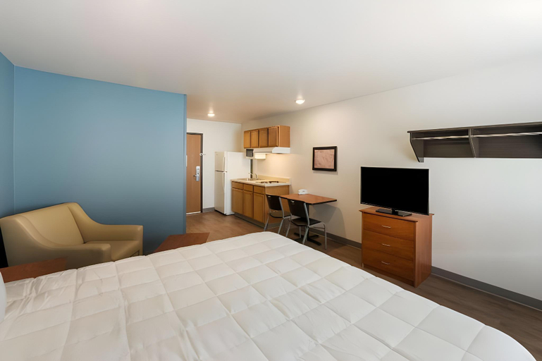 Bedroom 3, WoodSpring Suites Austin Northwest, Williamson