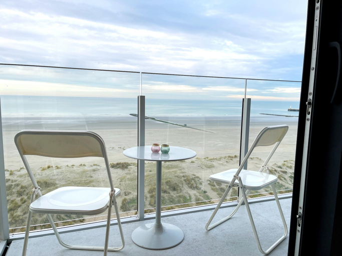 Others 1, Beachfront apartment in Nieuwpoort, West-Vlaanderen