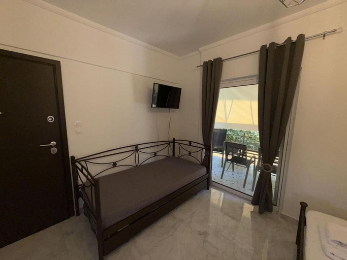 Room 3, Seawave, Attica