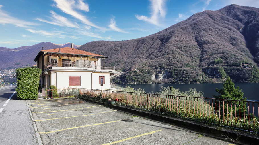 Exterior & Views 2, Regina Nuova 13, Como