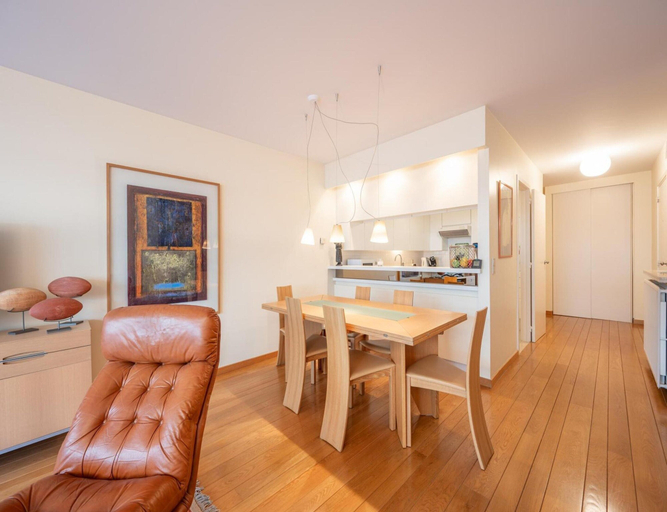 Dining 3, Spacious Modern Apartment in Knokke-heist, West-Vlaanderen