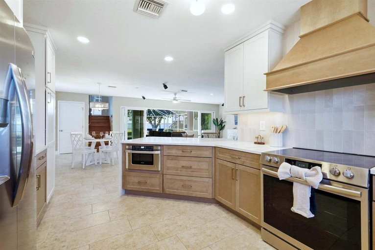 Private kitchen 2, Nst108 4 Bedroom Home, Charlotte