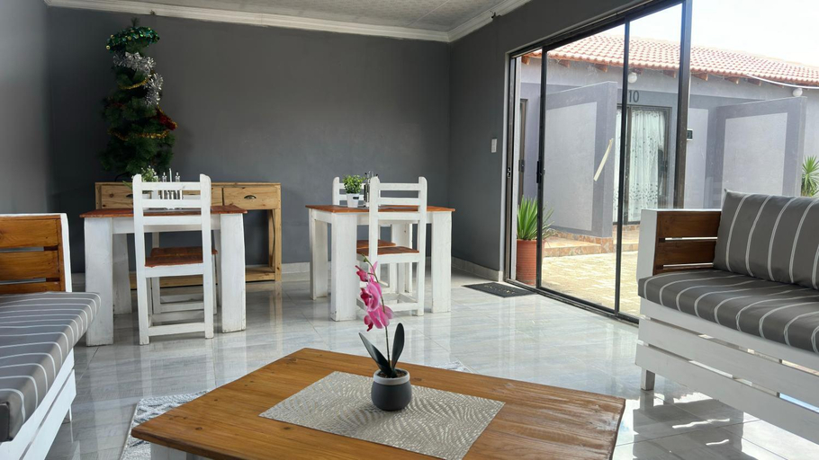 Others 4, K K K Guesthouse, Gert Sibande