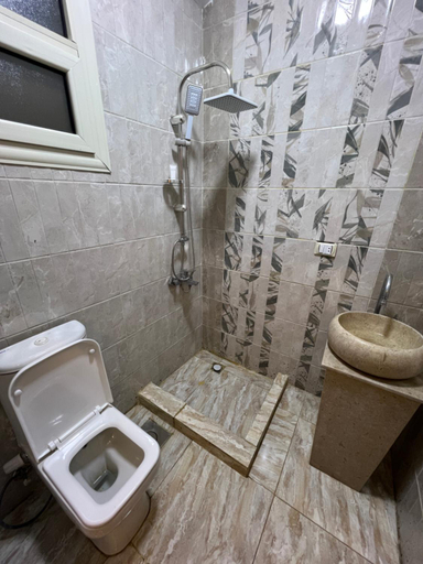 Bathroom 3, Golden Pyramids View Inn, Al-Ahram