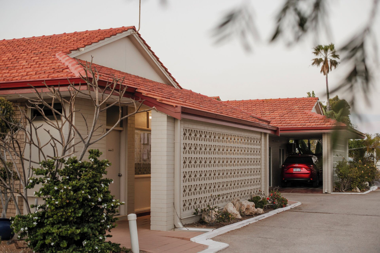Exterior & Views 2, Hospitality Carnarvon, SureStay by Best Western, Carnarvon