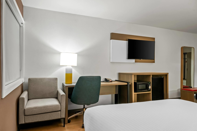 Bedroom 3, Comfort Inn & Suites, Park
