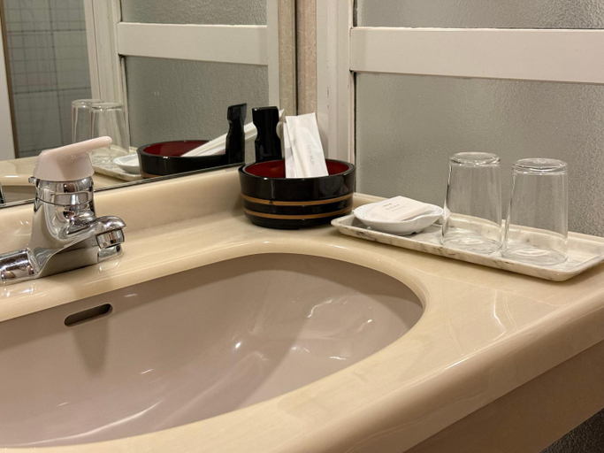 Bathroom 4, Tazuru, Kyoto
