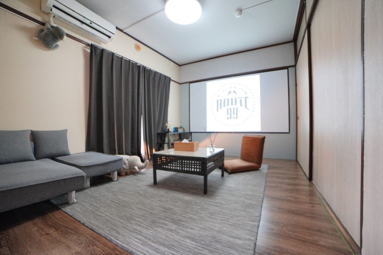 Living room 5, Route 99 Yumoto, Hakone