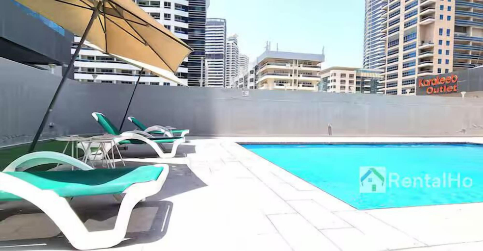 Pool 4, 35 OFF in Top View Studio in Marina, Dubai