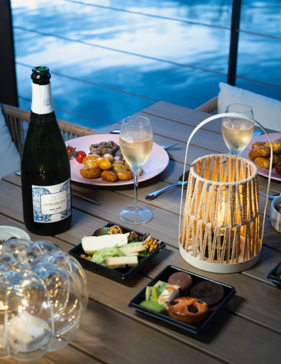 Food & Drinks 3, Cabanes sur l'eau - Domaine de Neuville, Marne