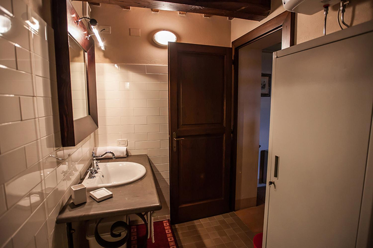 Bathroom 3, Fortezza di Pozzo, Pisa