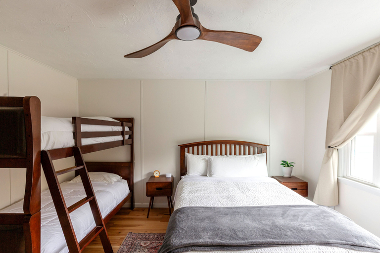 Bedroom 4, The Perch Hotel, Greene