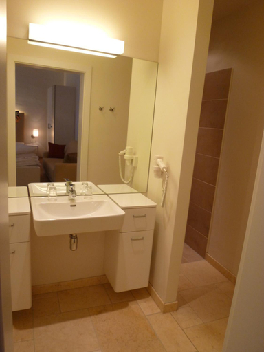 Bathroom 2, Hahn Apartments Vienna City, Wien