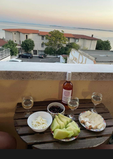 Food & Drinks 5, Sun Palace apartments, Nesebar