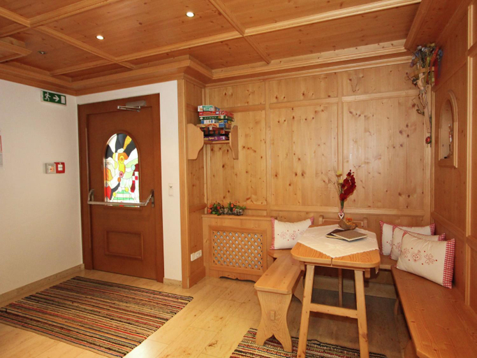 Public Area 3, Apartment in Kaltenbach near Ski Lift, Schwaz