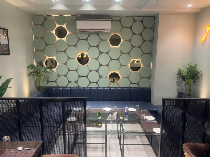 Interior, Hotel Blue Bell, Bareilly