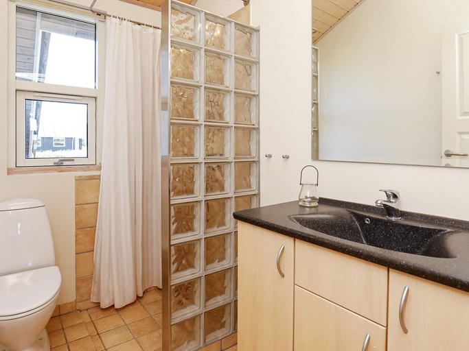 Bathroom 5, 5 Star Holiday Home in Hirtshals, Hjørring