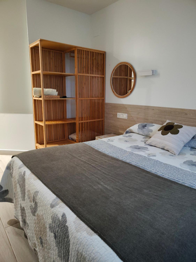 Bedroom 2, Gazteategi, Guipúzcoa