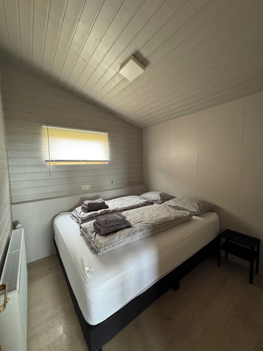 Room 5, Eldborg Cabins & Guesthouse, Kolbeinsstaðahreppur