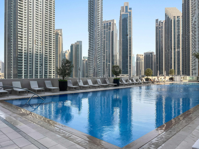 Room 5, Downtown Apartment w Tower Pool Balcony, Dubai