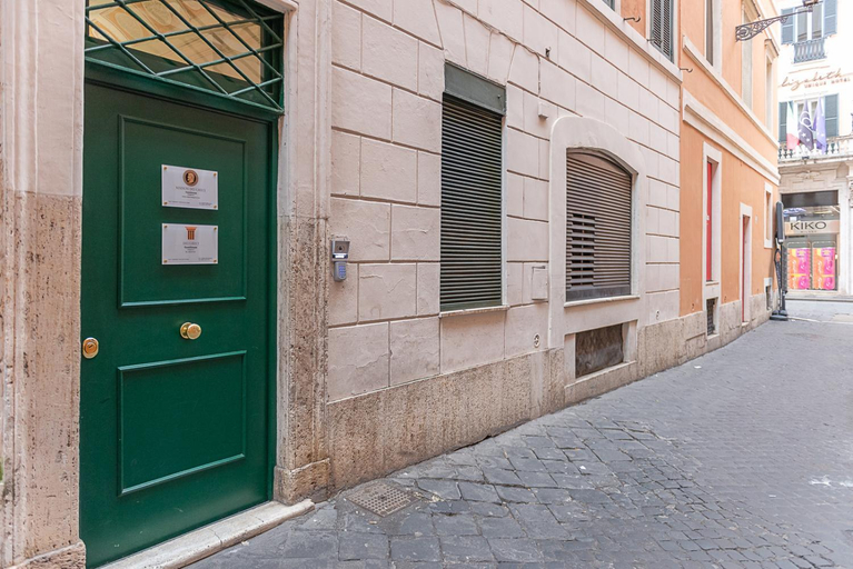 Exterior & Views, Maison dei Greci, Roma