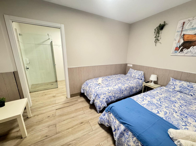 Bedroom 2, Albergue Logrono Centro, La Rioja