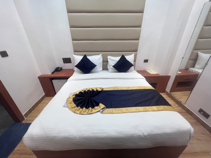 Room 4, Hotel Blue Bell, Bareilly