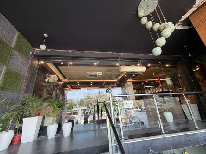 Property entrance, The Aura Hotel, Faizabad
