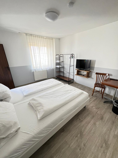 Bedroom 2, FlyInn-Pension Airport-Messe, Esslingen