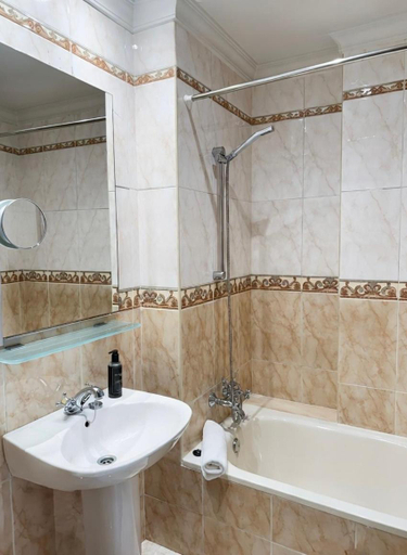 Bathroom 2, Cuatro Caminos Rooms, Cantabria